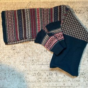 Beautiful Blarney wool scarf and glove set straight from Scotland!